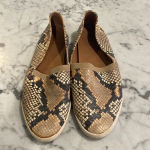 Frye Melanie Slip On Leather Snakeskin  Flat Shoe 8